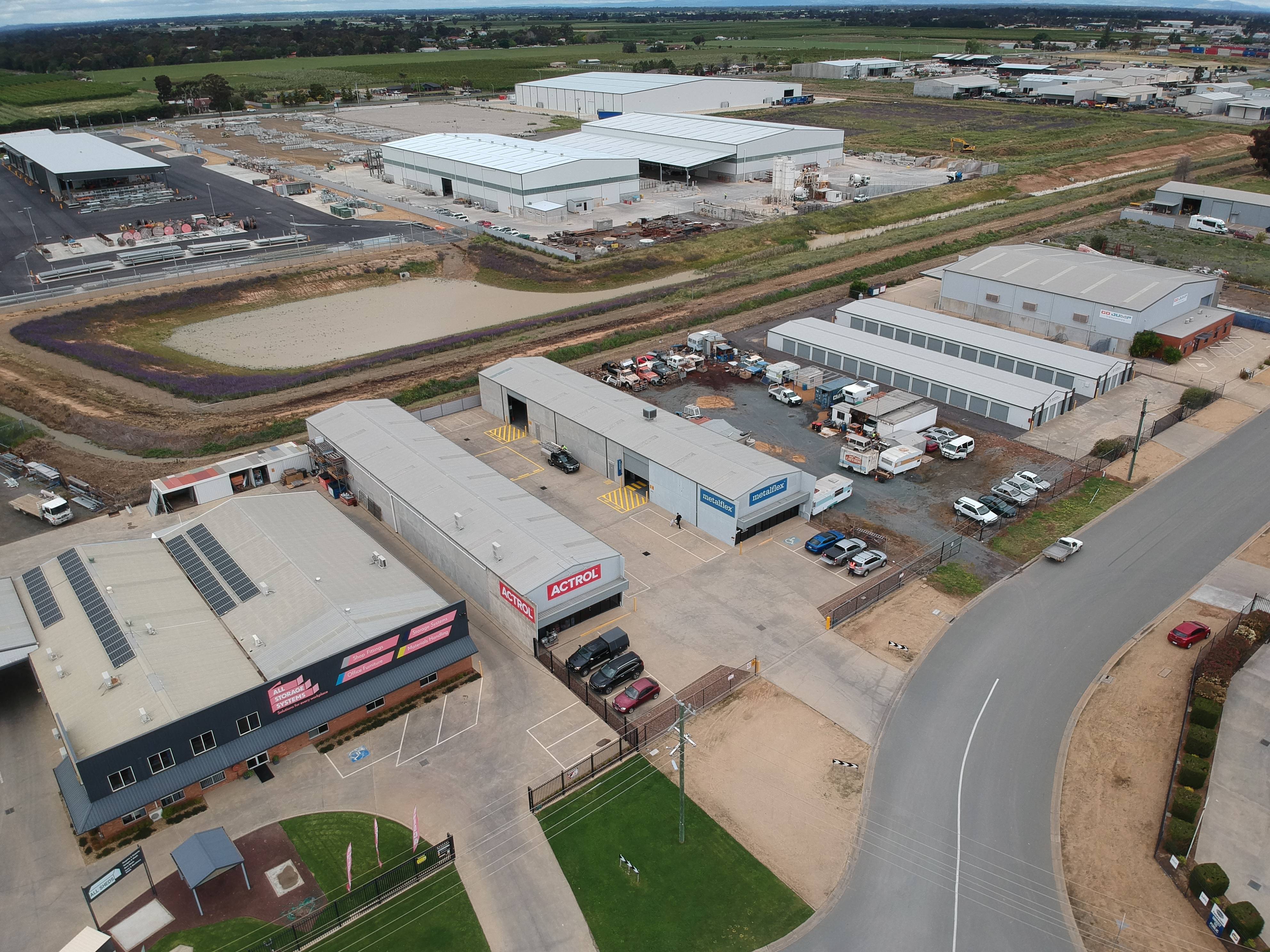 Actrol and Metaflex building signage