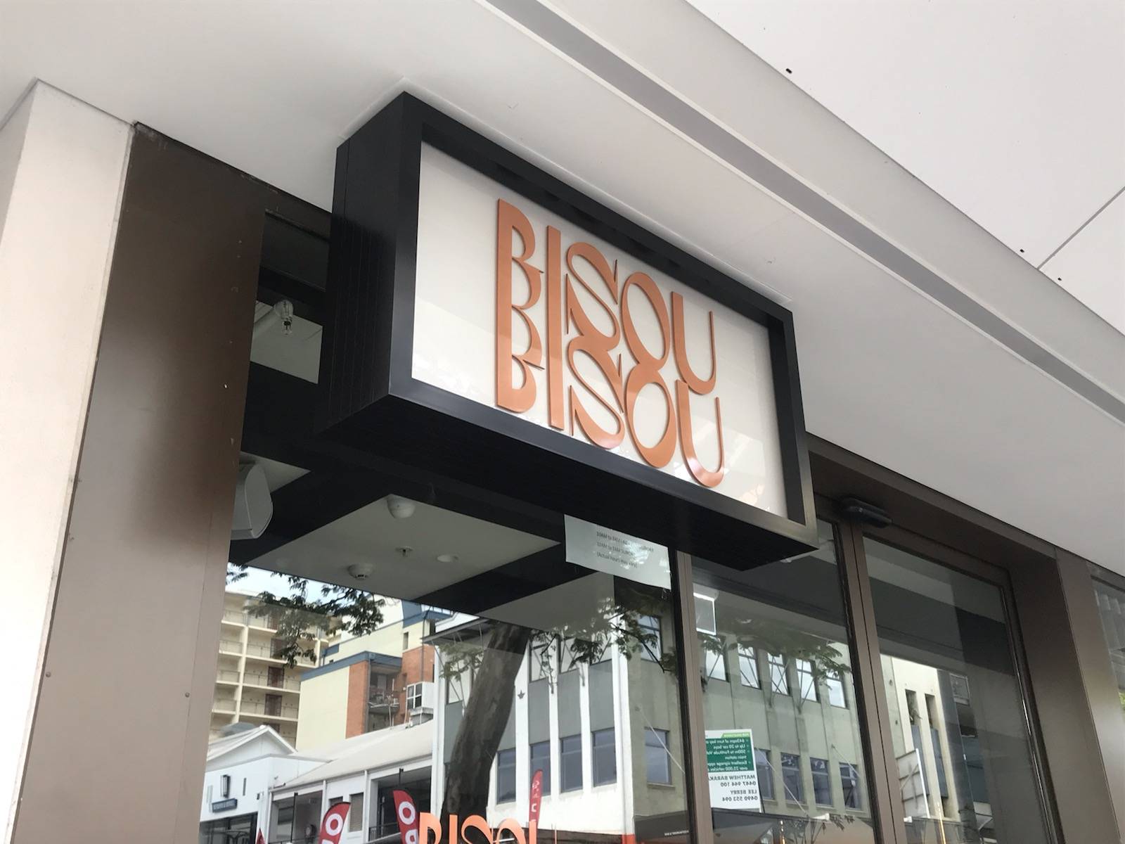 Bisou Bisou Illuminated Lightbox Signage