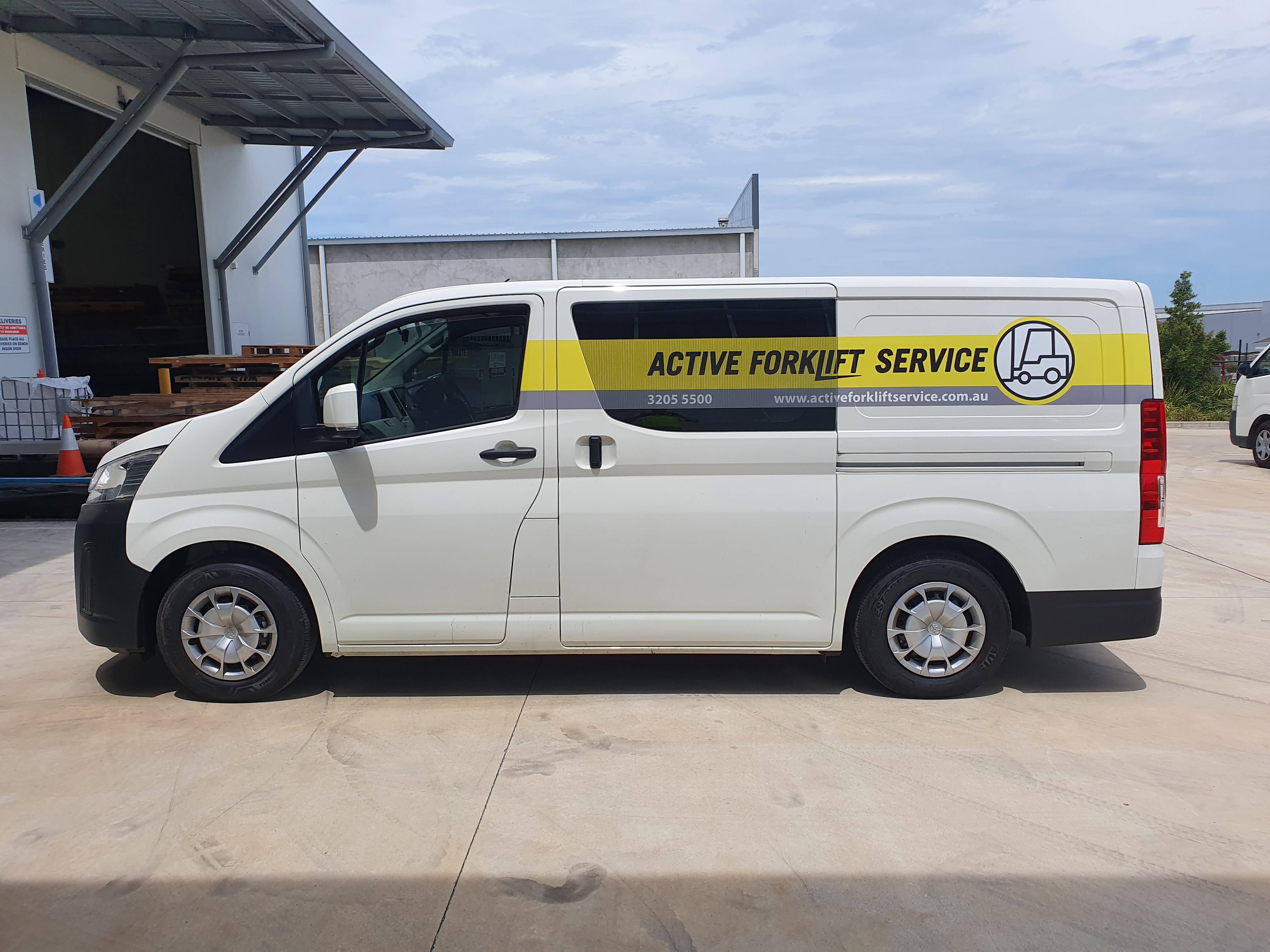 Active forklift service vehicle wrap